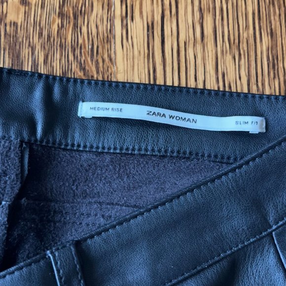 ZARA LEATHER PANTS - IT GIRL FAUX LEATHER PANTS WITH RIBBING AND ZIPPER Size M - Picture 5 of 14